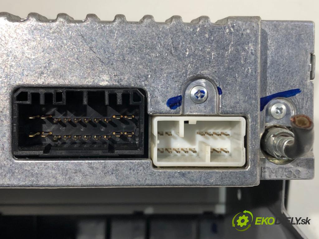 SUZUKI SWIFT III liftback 2009 75 kW 1.5 (RS 415) 1490 RADIO 39101-62J2 (Audio zariadenie)