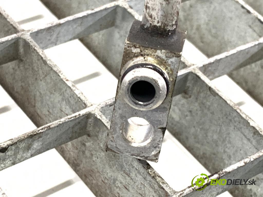 SUZUKI SWIFT III liftback 2009 75 kW 1.5 (RS 415) 1490 rúrka klimatizácie  (Rúrka klimatizácie)