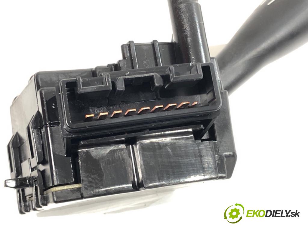 SUZUKI SWIFT III liftback 2009 75 kW 1.5 (RS 415) 1490 Prepínač stieračov  (Prepínacie páčky pod volantom)