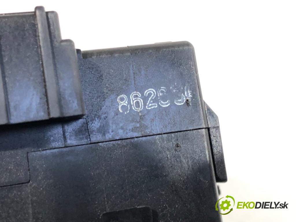 SUZUKI SWIFT III liftback 2009 75 kW 1.5 (RS 415) 1490 Prepínač stieračov  (Prepínacie páčky pod volantom)