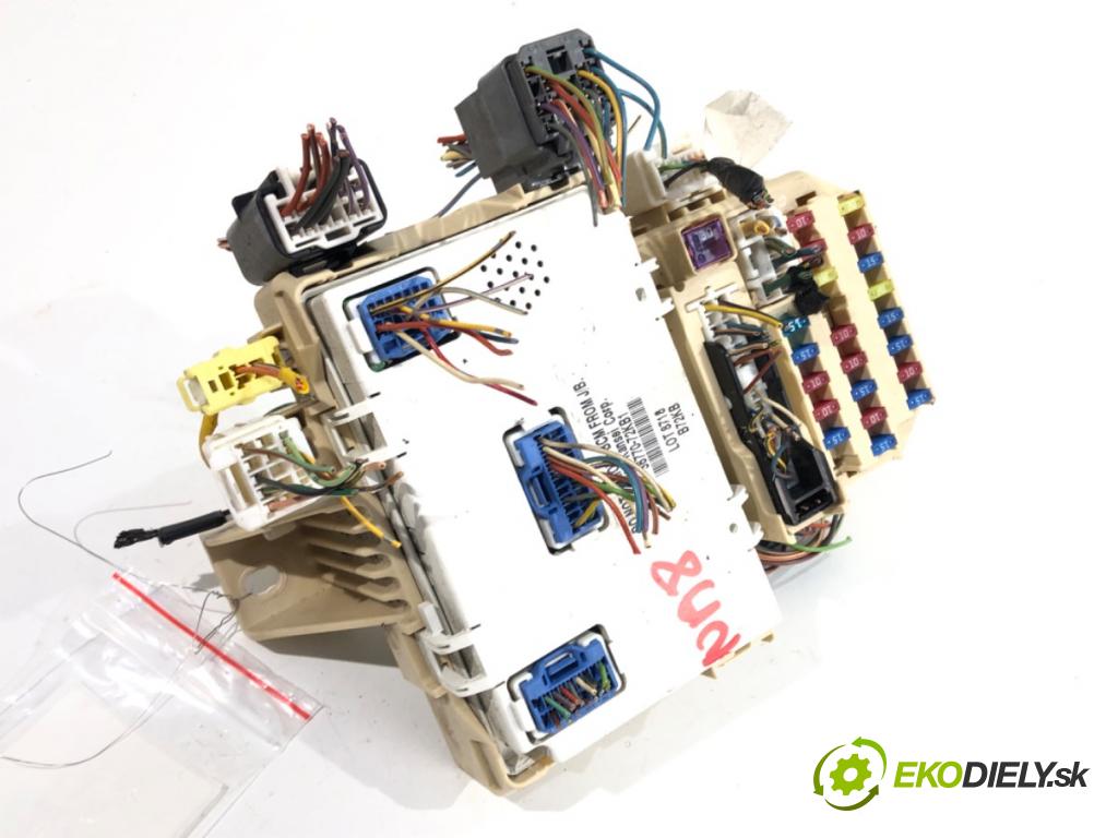 SUZUKI SWIFT III liftback 2009 75 kW 1.5 (RS 415) 1490 Modul BSI 36770-72KB1 (Poistková skrinka)