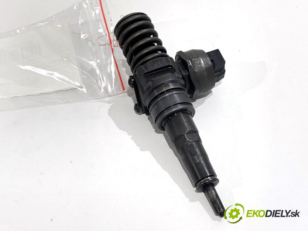 SEAT TOLEDO III nadwozie wielkoprzestrzenne (MPV) 2005 77 kW 1.9 TDI 1896 Vstrekovač 038130073AG (Vstrekovač paliva)