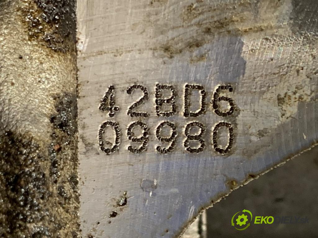 MAZDA 6 GJ sedan 2015 141 kW 2.5 (GJ5FP) 2488 Hlava valcov PY01MC (Hlava valcov)