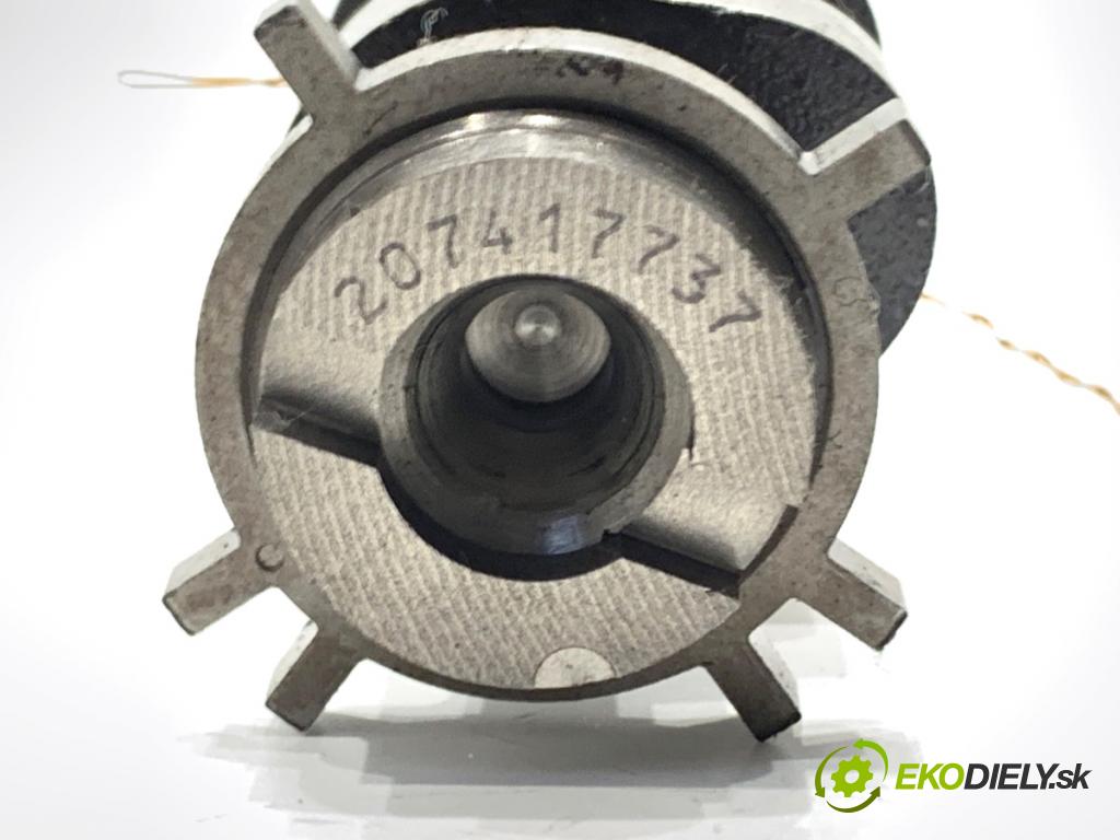 MAZDA 6 GJ sedan 2015 141 kW 2.5 (GJ5FP) 2488 vačka (vačkový hriadeľ) PE01124X0B (Vačkový hriadeľ)