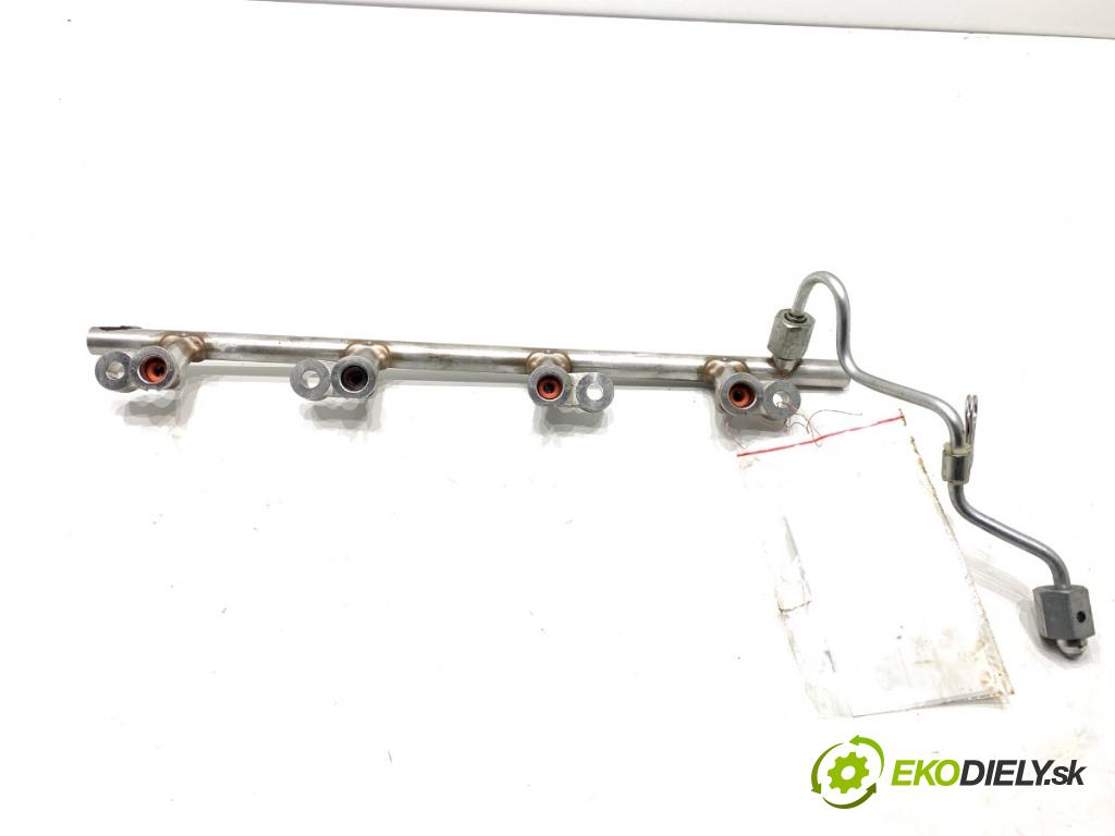 MAZDA 6 GJ sedan 2015 141 kW 2.5 (GJ5FP) 2488 Lišta vstrekovacia PY0113150A (Vstrekovacia lišta)