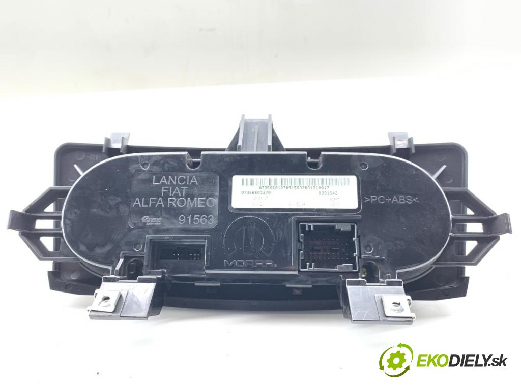 FIAT TIPO Kombi 2017 88 kW 1.4 (356WXF1B) 1368 Panel ovládania kúrenia 07356601370 (Prepínacie páčky pod volantom)