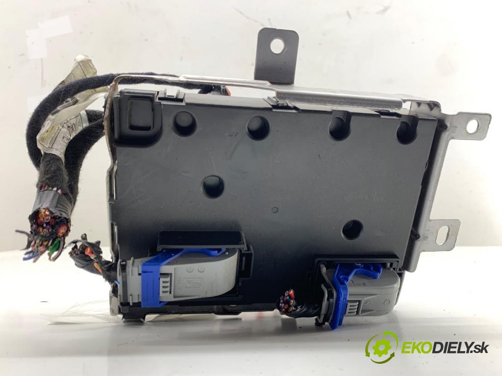 FIAT TIPO Kombi 2017 88 kW 1.4 (356WXF1B) 1368 Modul BSI 00520721200 (Poistková skrinka)