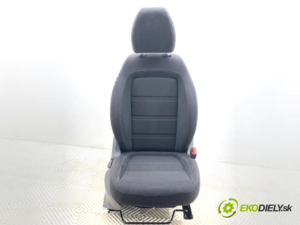FIAT TIPO Kombi 2017 88 kW 1.4 (356WXF1B) 1368 Sedadlo pravy predný 