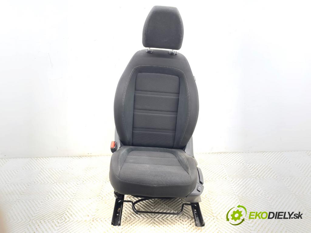 FIAT TIPO Kombi 2017 88 kW 1.4 (356WXF1B) 1368 Sedadlo ľavy predný 