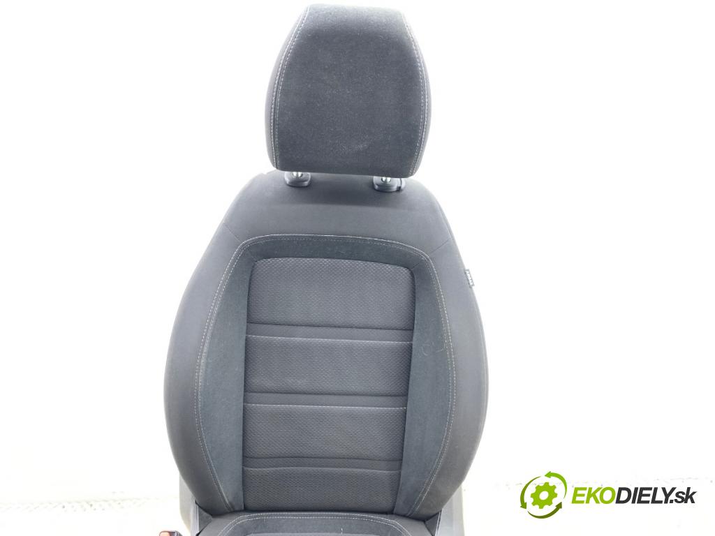 FIAT TIPO Kombi 2017 88 kW 1.4 (356WXF1B) 1368 Sedadlo ľavy predný