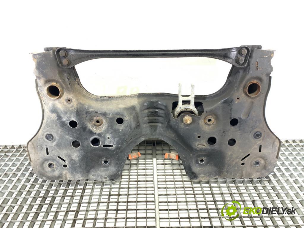 FIAT TIPO Kombi 2017 88 kW 1.4 (356WXF1B) 1368 výztuha pod motor  (Přední výztuha)