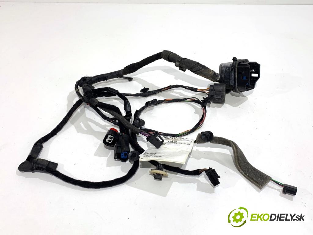 FIAT TIPO Kombi 2017 88 kW 1.4 (356WXF1B) 1368 káblovačka dveře přední část pravý 052058425