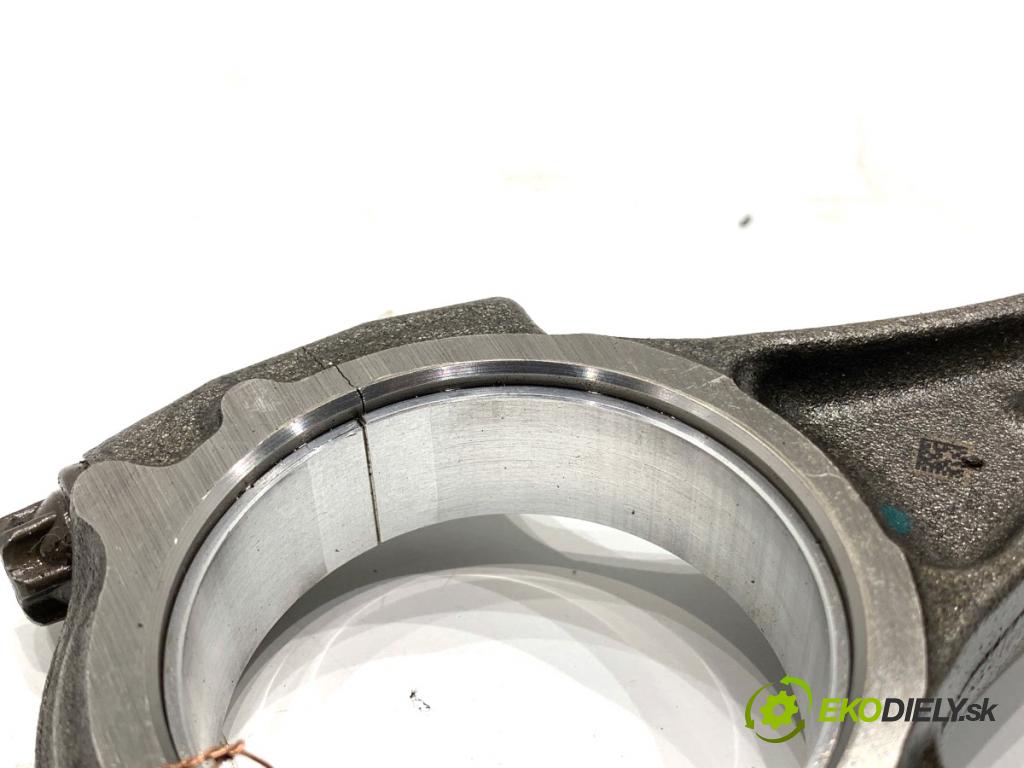 MAZDA 6 GJ sedan 2015 141 kW 2.5 (GJ5FP) 2488 PÍST: ojnice 089233 (Píst)