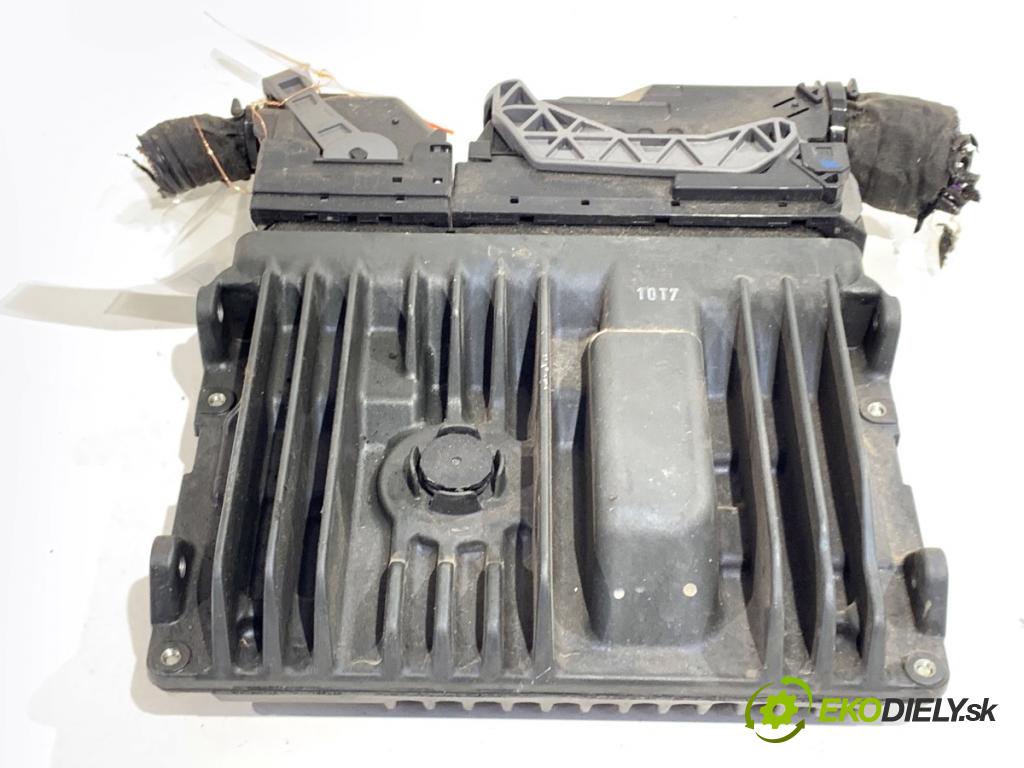 TOYOTA C-HR SUV 2016 85 kW 1.2 (NGX10_) 1197 riadiaca jednotka Motor 89661-F4070 (Riadiaca jednotka)