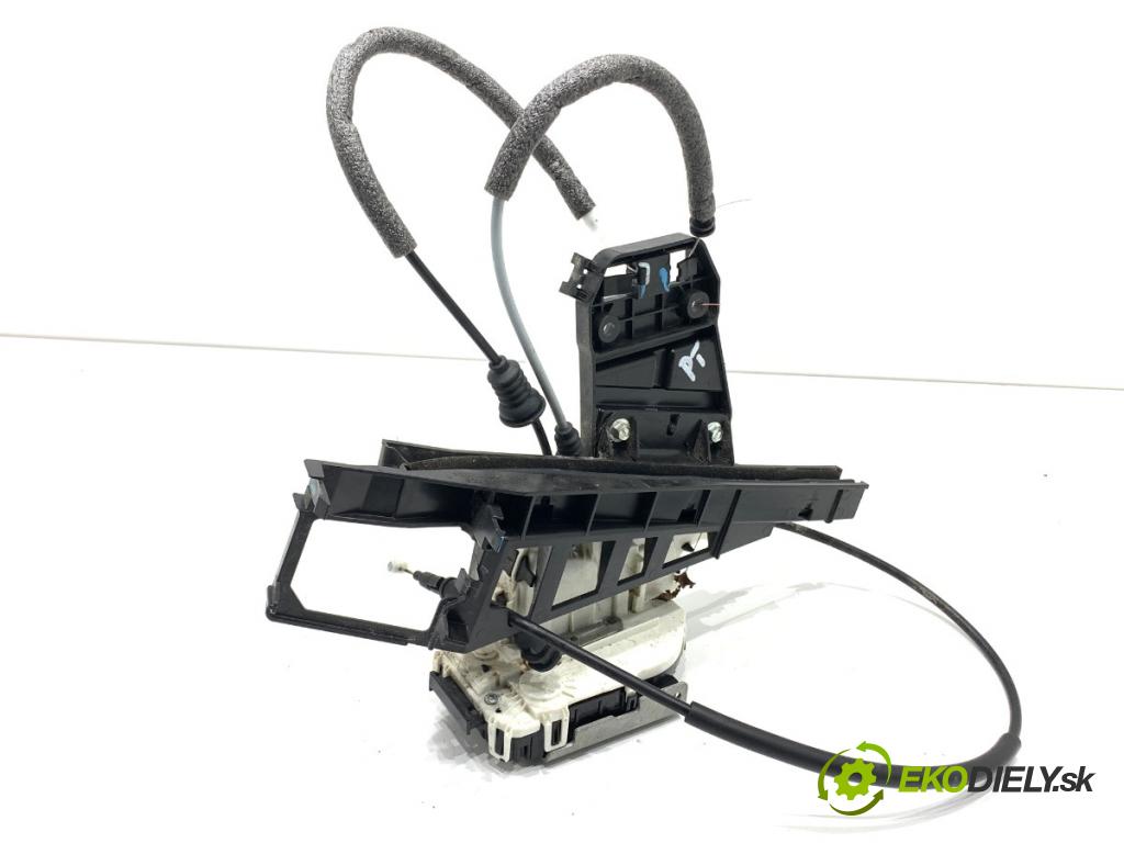 JEEP COMPASS MP SUV 2019 103 kW 1.4 MultiAir 1368 zámok dveře pravý zadní část P04589914AE