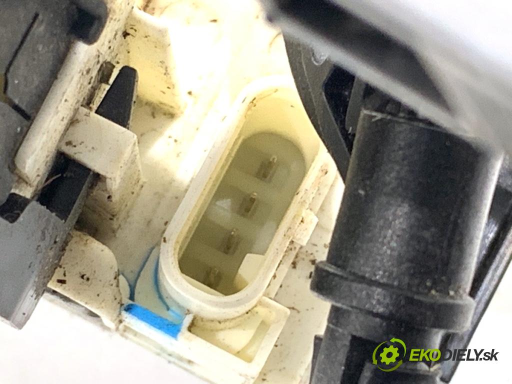 JEEP COMPASS MP SUV 2019 103 kW 1.4 MultiAir 1368 zámok Dvere pravy zad P04589914AE