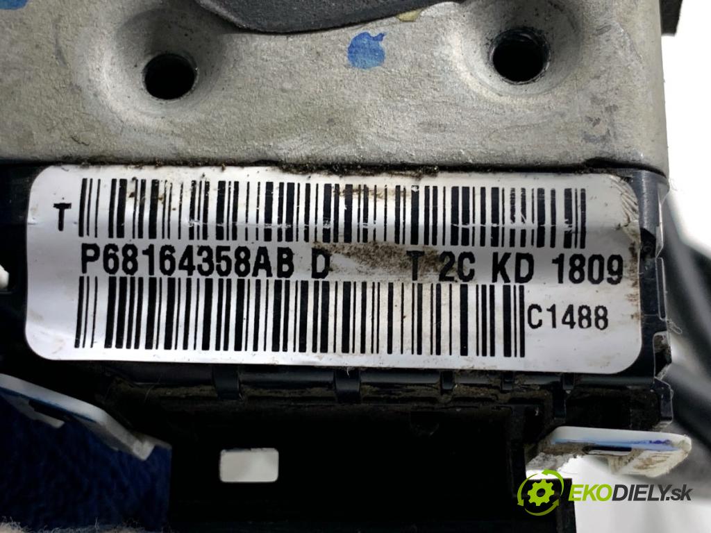 JEEP COMPASS MP SUV 2019 103 kW 1.4 MultiAir 1368 zámok dveře pravý přední část P68164358AB