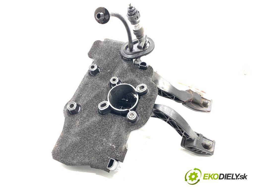 JEEP COMPASS MP SUV 2019 103 kW 1.4 MultiAir 1368 PEDÁL: 00520683380 (Potenciometer plynového pedálu)