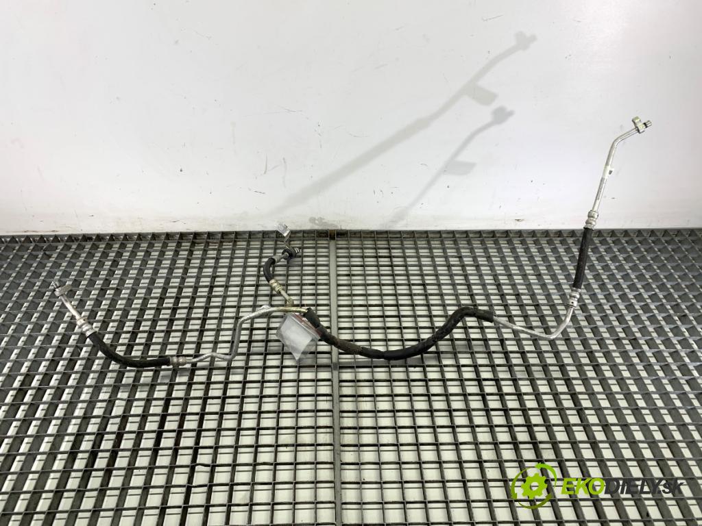 JEEP COMPASS MP SUV 2019 103 kW 1.4 MultiAir 1368 rúrka klimatizace P68302431AD (Trubka klimatizace)