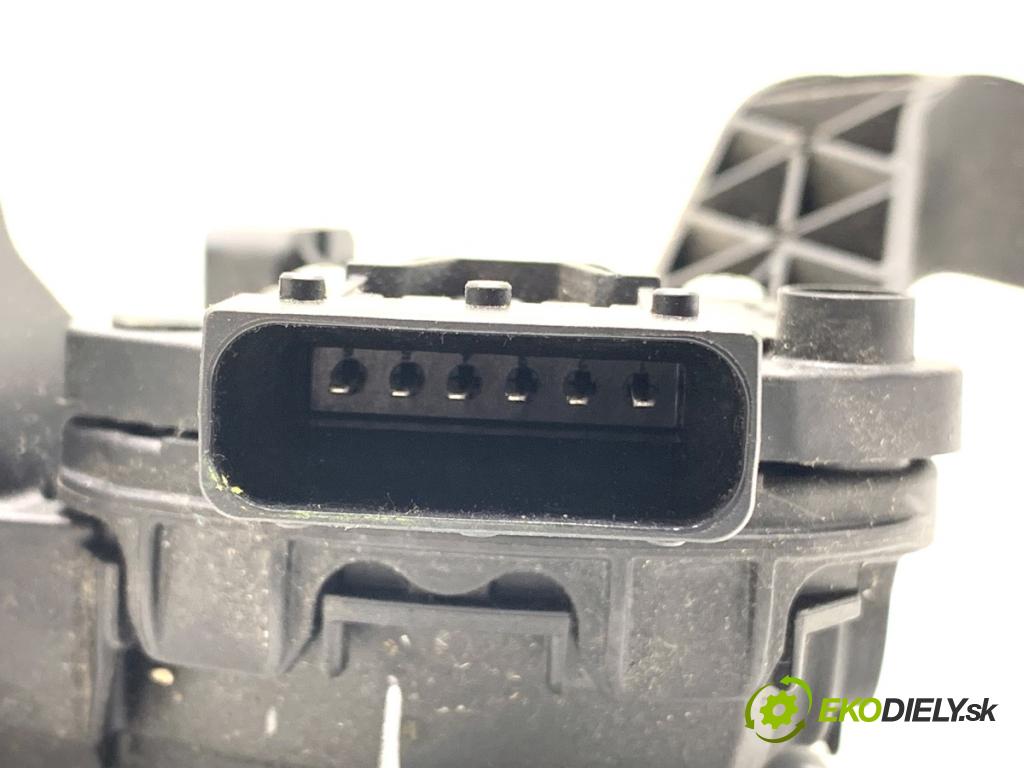 JEEP COMPASS MP SUV 2019 103 kW 1.4 MultiAir 1368 Potenciometer plynu 51942423 (Potenciometer plynového pedálu)