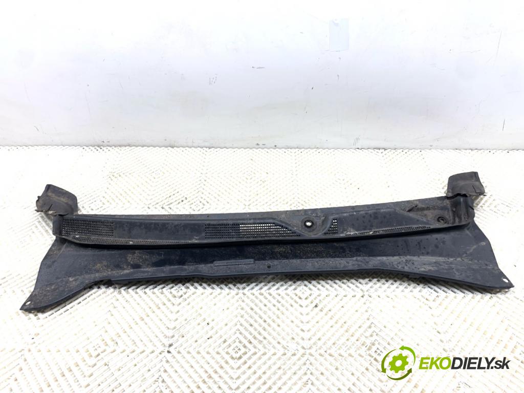 JEEP COMPASS MP SUV 2019 103 kW 1.4 MultiAir 1368 torpédo plast pod čelní okno 5UT09TRMAC (Plast pod čelním sklem)