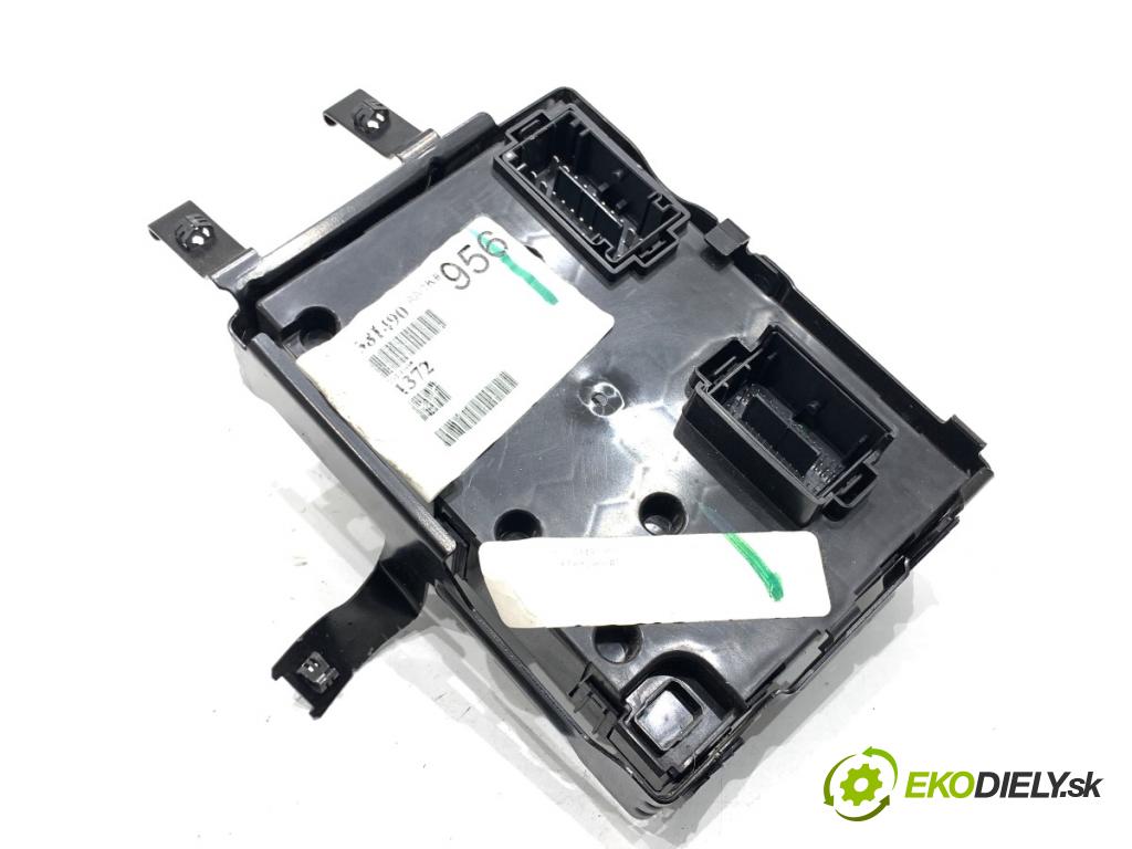 JEEP COMPASS MP SUV 2019 103 kW 1.4 MultiAir 1368 Modul BSI P68409791AG (Poistková skrinka)