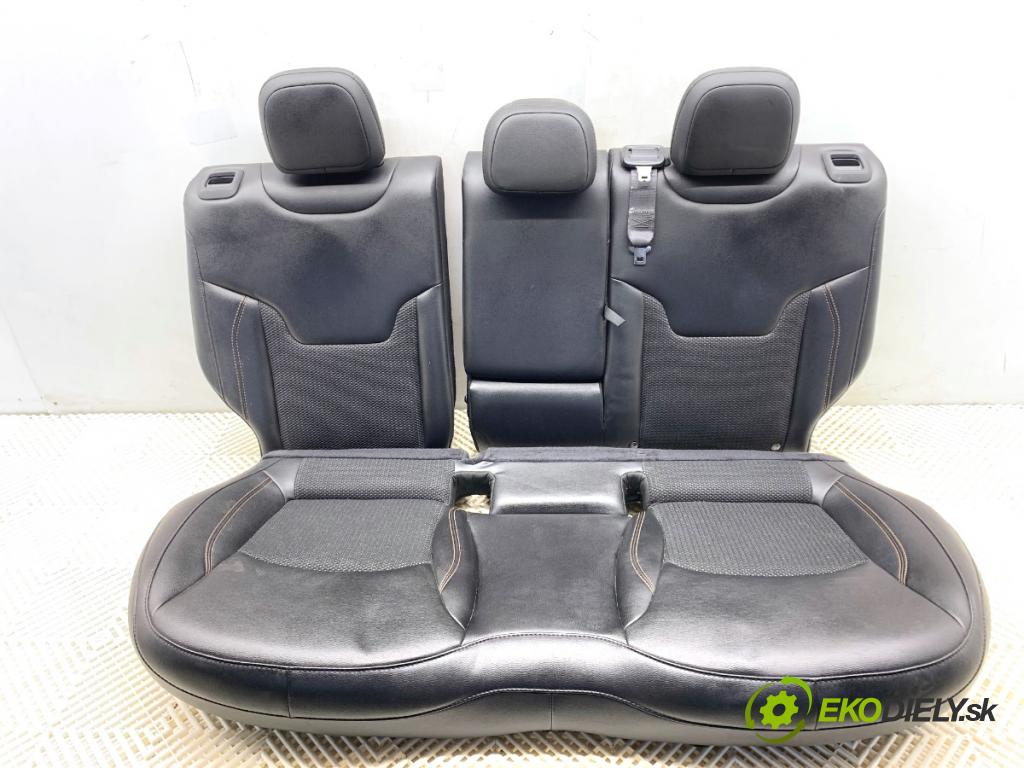 JEEP COMPASS MP SUV 2019 103 kW 1.4 MultiAir 1368 Sedadlo druhý rad 
