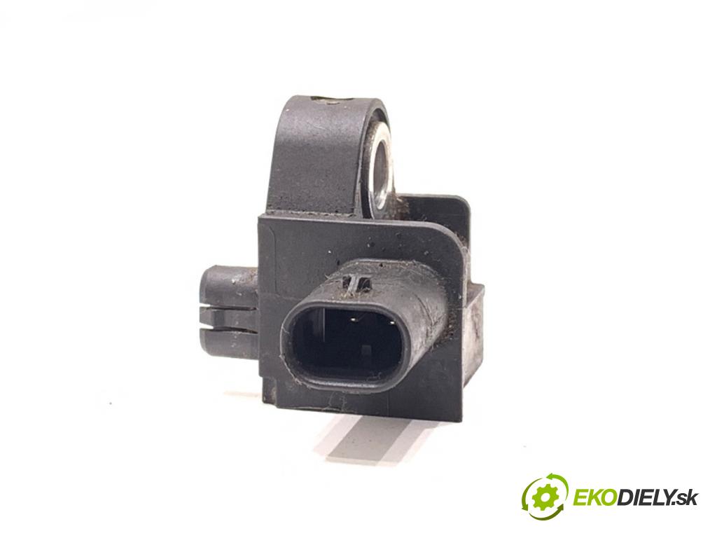 JEEP COMPASS MP SUV 2019 103 kW 1.4 MultiAir 1368 snímač nárazu 68245081AB (Snímač nárazu)