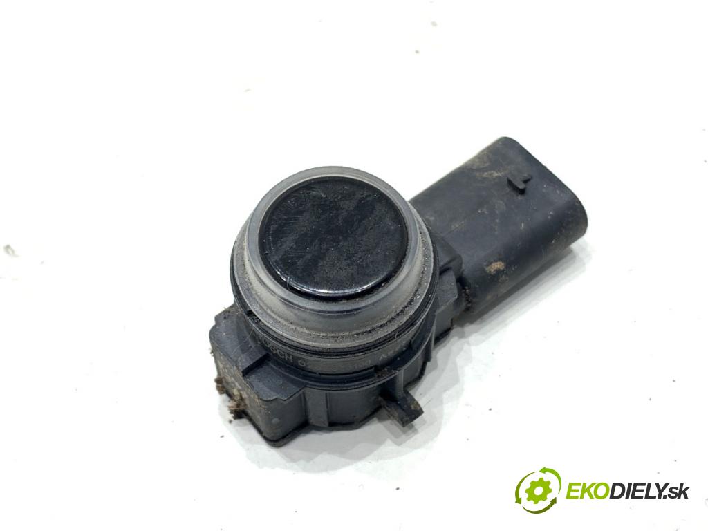 JEEP COMPASS MP SUV 2019 103 kW 1.4 MultiAir 1368 snímač PDC 5UT06KXJAA 0263043130