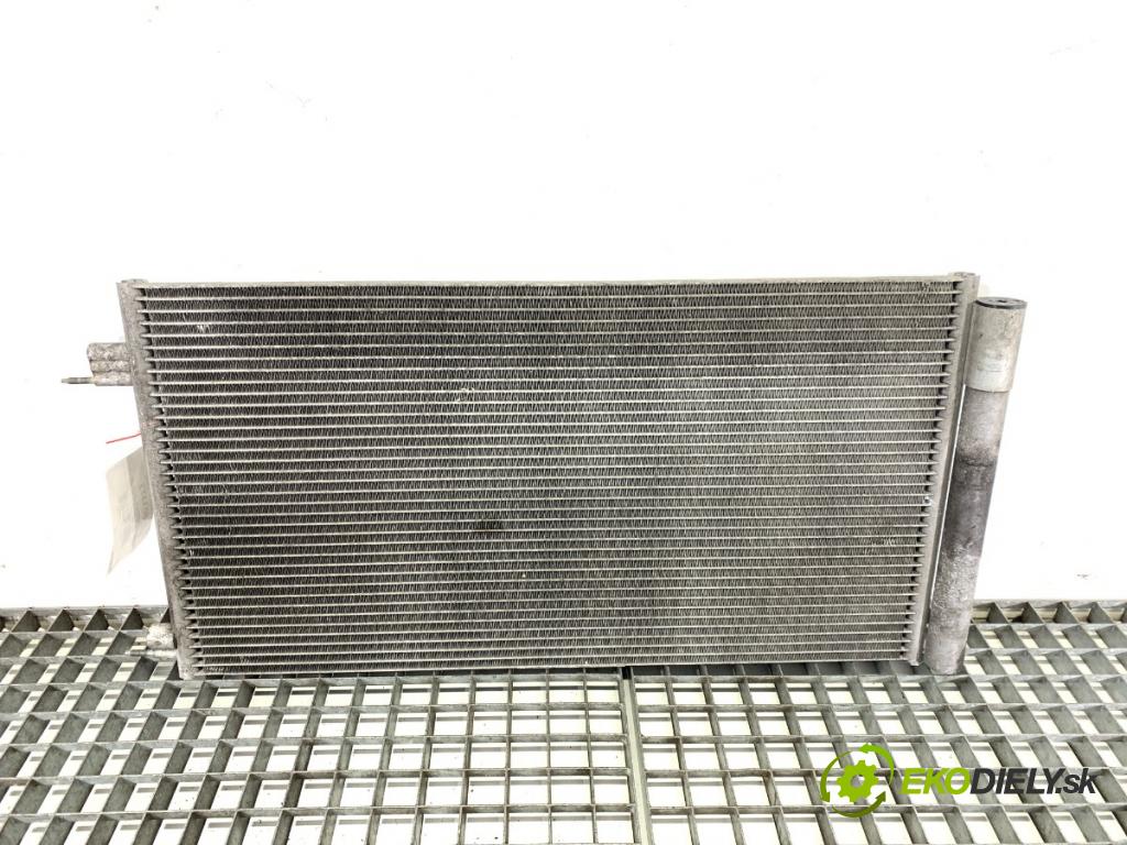 JEEP COMPASS MP SUV 2019 103 kW 1.4 MultiAir 1368 Chladič klimatizácie 68273024AA (Chladič klimatizácie)