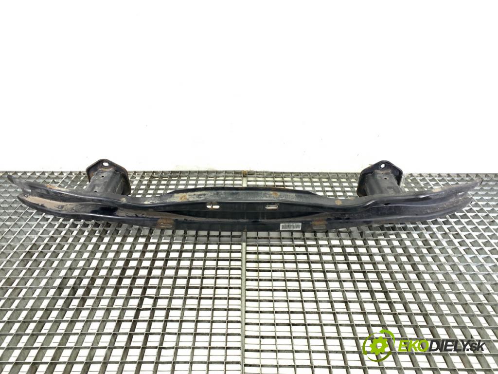 BMW F30 sedan 2016 180 kW 328 i xDrive 1997 výztuha nárazníka zadní část 7256928 (Zadní výztuha)