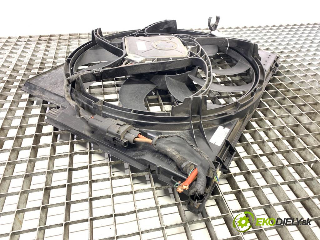 BMW F30 sedan 2016 180 kW 328 i xDrive 1997 Ventilátor chladiča 8641947 (Ventilátor)