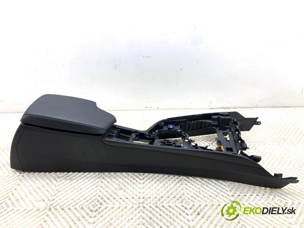 BMW F30 sedan 2016 180 kW 328 i xDrive 1997 Tunel středový 9207357 3689846 (Středový tunel)