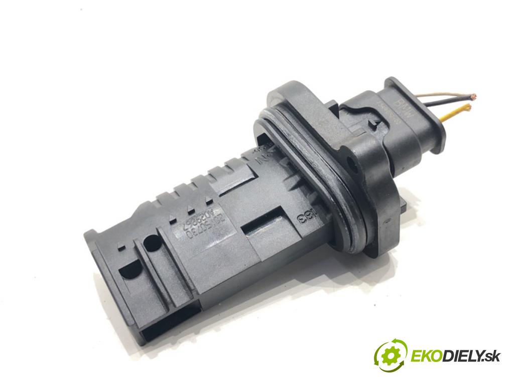 BMW F30 sedan 2016 180 kW 328 i xDrive 1997 Váha vzduchu 7602038 (Váha vzduchu)