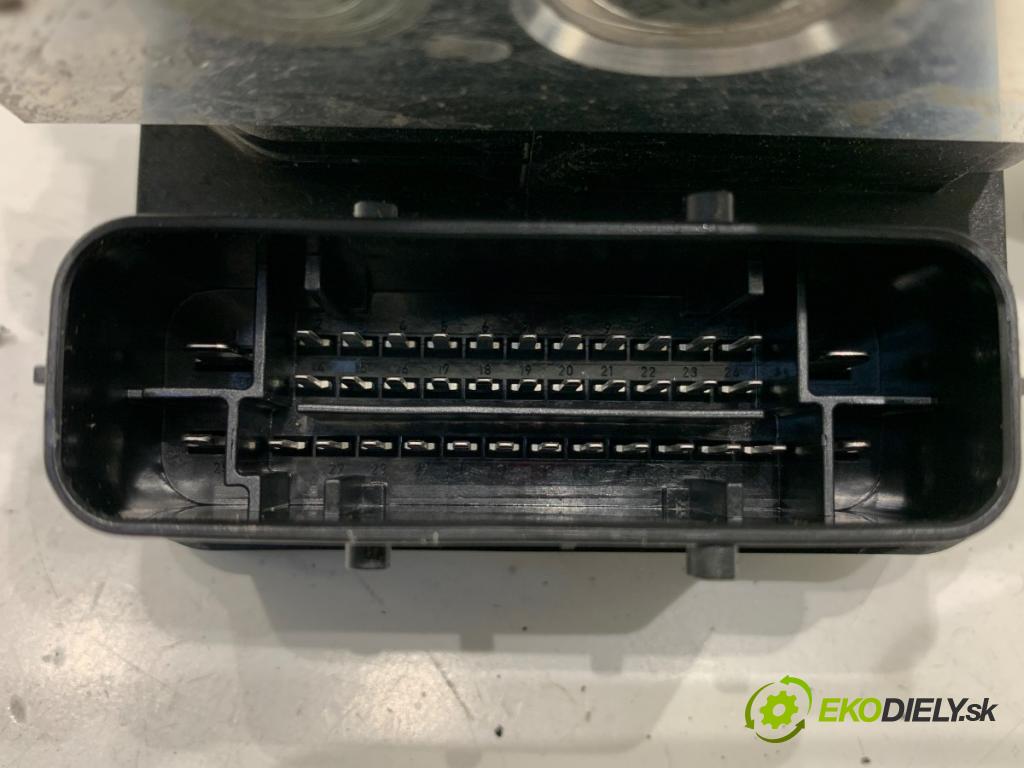 BMW F30 sedan 2016 180 kW 328 i xDrive 1997 Pumpa ABS 6871110 (Pumpa ABS)