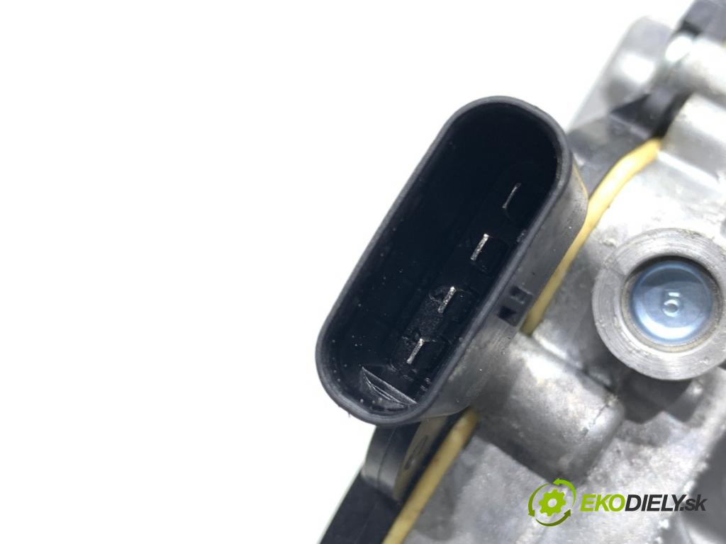 BMW F30 sedan 2016 180 kW 328 i xDrive 1997 Mechanizmus stieračov predný 7267503 (Motorček stieračov predný)