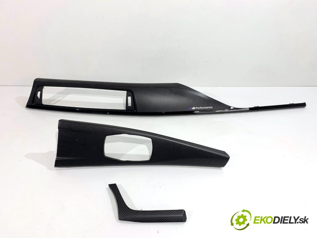 BMW F30 sedan 2016 180 kW 328 i xDrive 1997 lišty kryt 9232072 9234016 (Lišta)