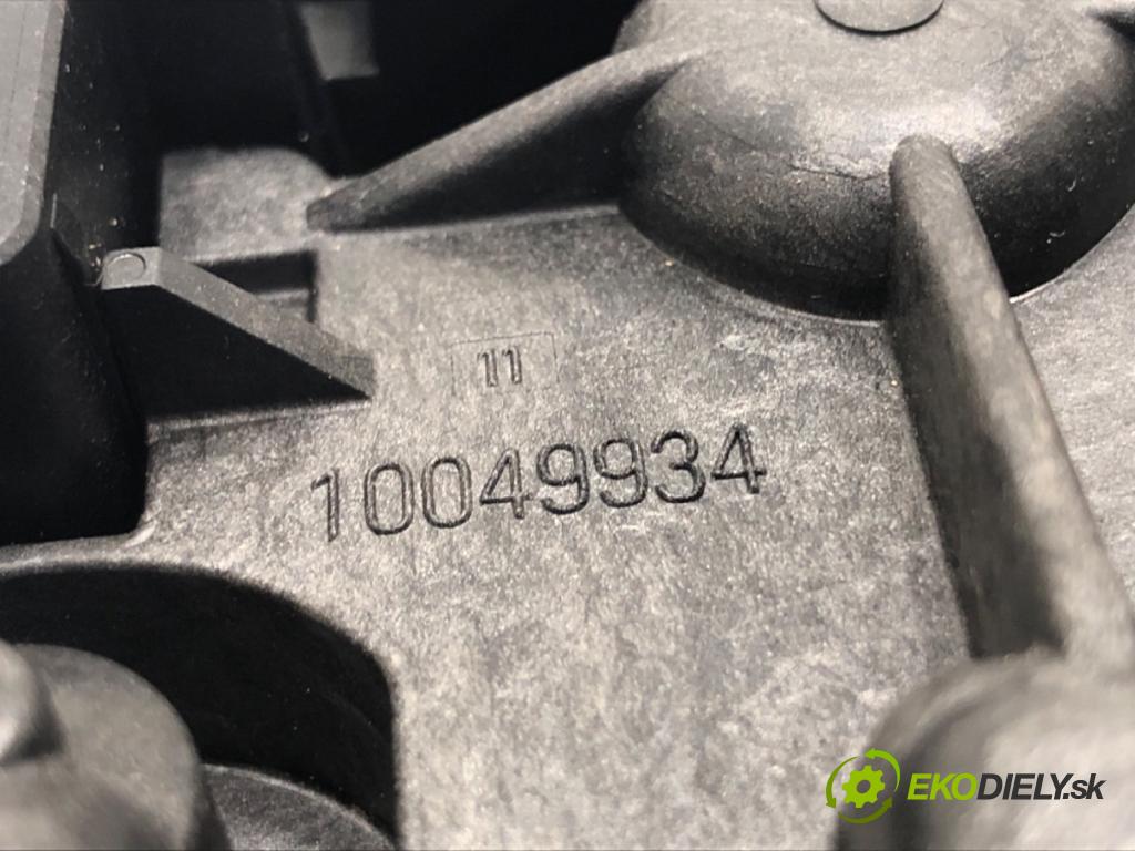 BMW F30 sedan 2016 180 kW 328 i xDrive 1997 Kulisa 9296898 (Rýchlostná páka (kulisa))