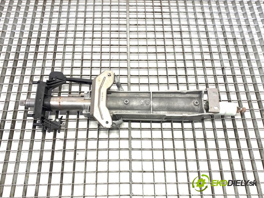 BMW F30 sedan 2016 180 kW 328 i xDrive 1997 Hriadeľ, tyč volantu 6858559 (Tyč riadenia (volantu))