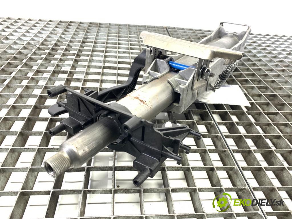 BMW F30 sedan 2016 180 kW 328 i xDrive 1997 Hriadeľ, tyč volantu 6858559 (Tyč riadenia (volantu))