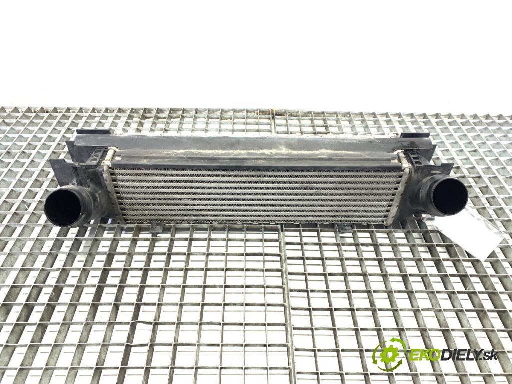 BMW F30 sedan 2016 180 kW 328 i xDrive 1997 intercooler 7618809 (Intercooler (chladič nasávaného vzduchu))