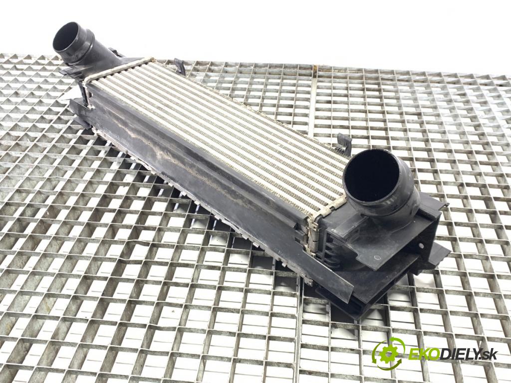 BMW F30 sedan 2016 180 kW 328 i xDrive 1997 intercooler 7618809 (Intercooler (chladič nasávaného vzduchu))