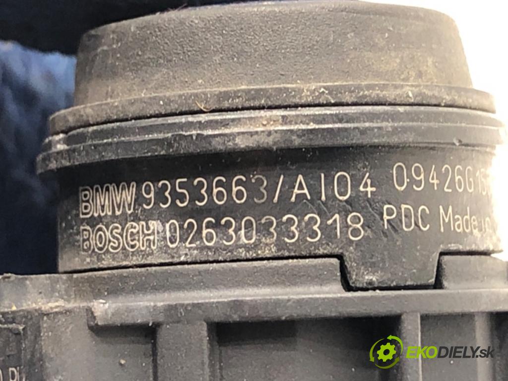 BMW F30 sedan 2016 180 kW 328 i xDrive 1997 Snímač PDC 9353663