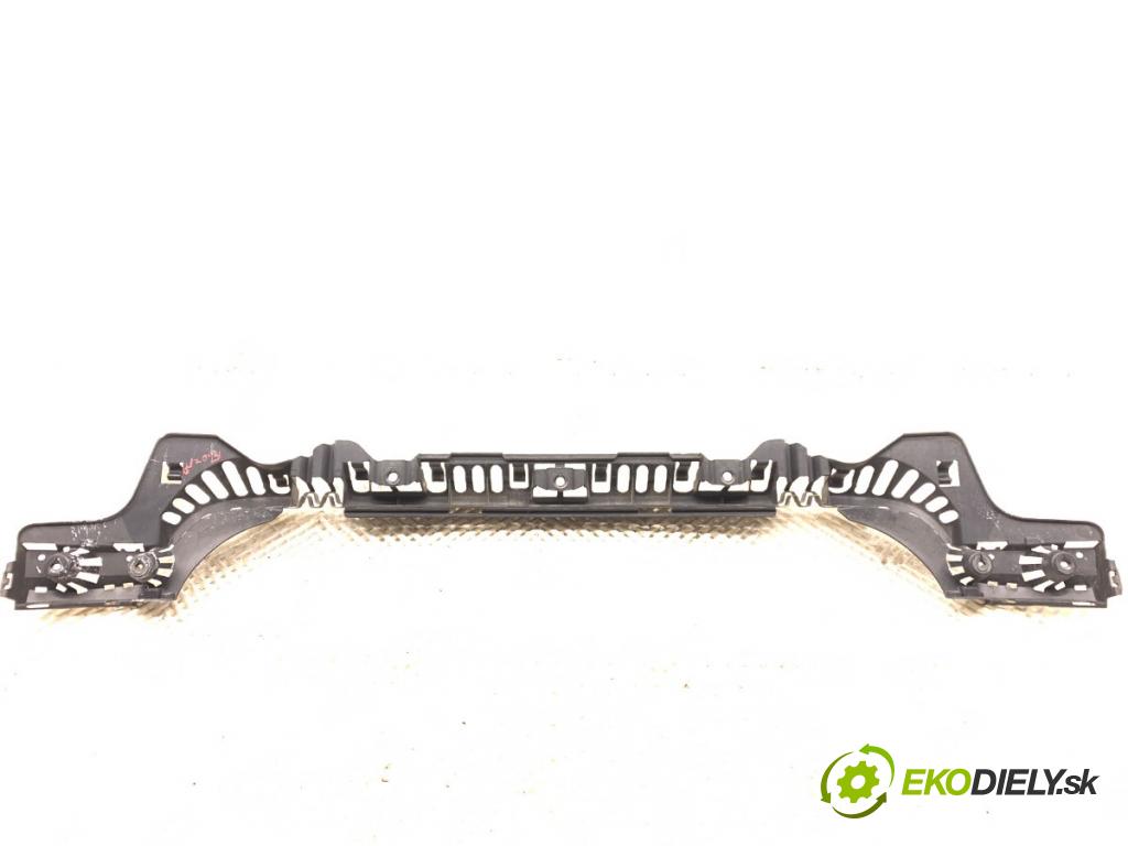 BMW F30 sedan 2016 180 kW 328 i xDrive 1997 Úchyt nárazníka zad stredový 7256922