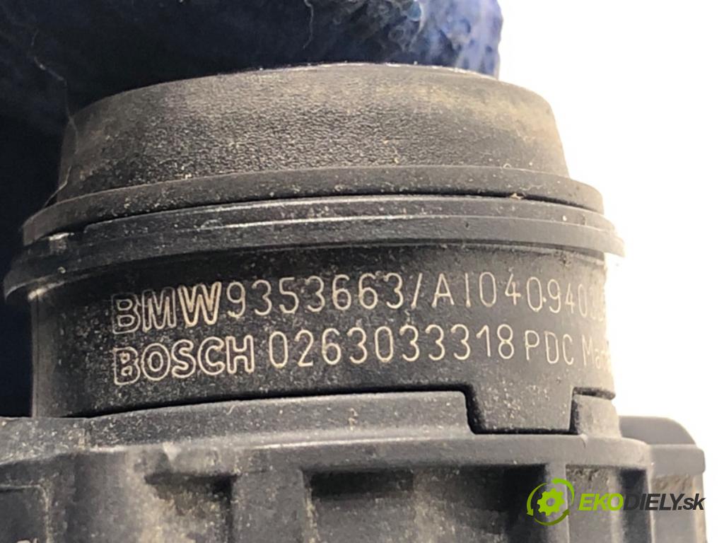 BMW F30 sedan 2016 180 kW 328 i xDrive 1997 Snímač PDC 9353663