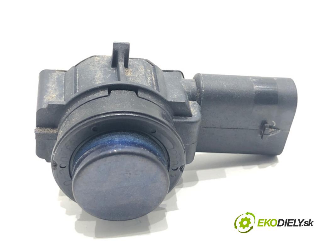 BMW F30 sedan 2016 180 kW 328 i xDrive 1997 Snímač PDC 9353663