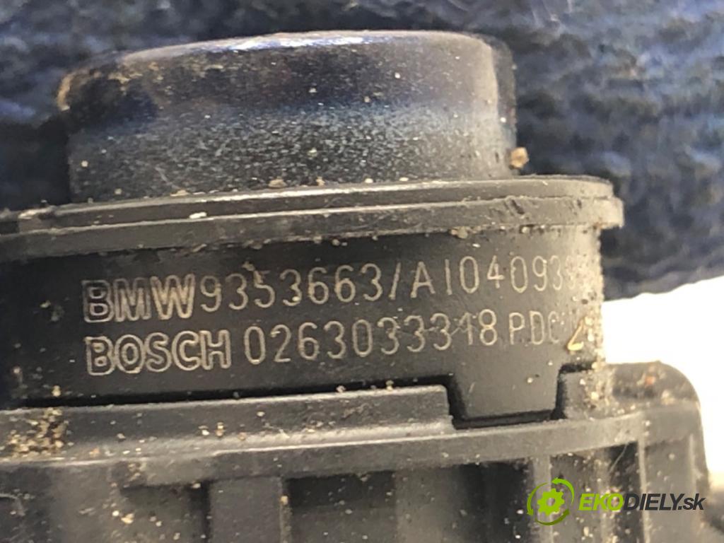 BMW F30 sedan 2016 180 kW 328 i xDrive 1997 Snímač PDC 9353663