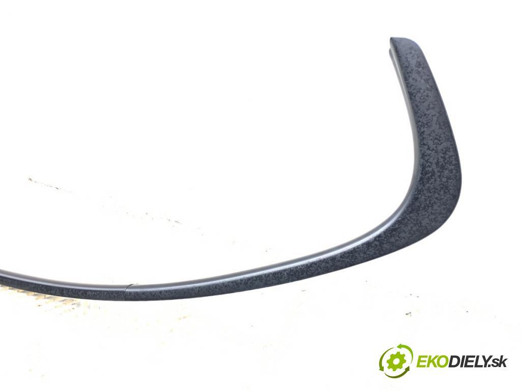 BMW F30 sedan 2016 180 kW 328 i xDrive 1997 Lišta dverí pravá SHADOW: LINE: