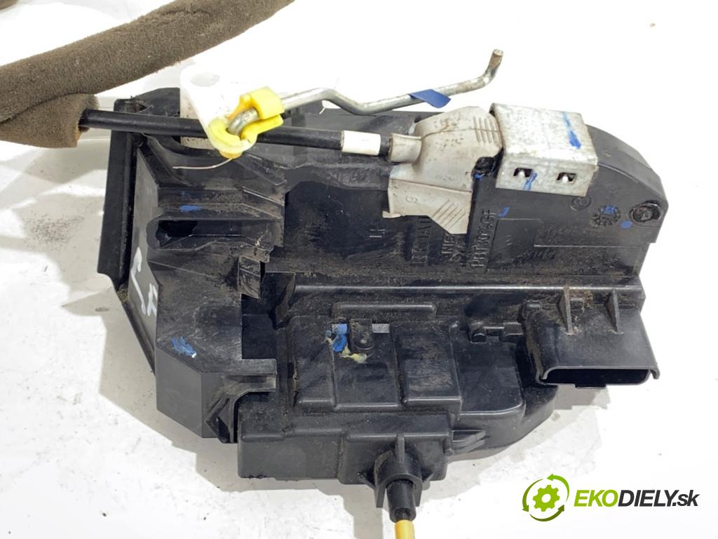 RENAULT KADJAR SUV 2016 81 kW 1.5 dCi 110 (HLA3) 1461 zámok Dvere ľavy predný