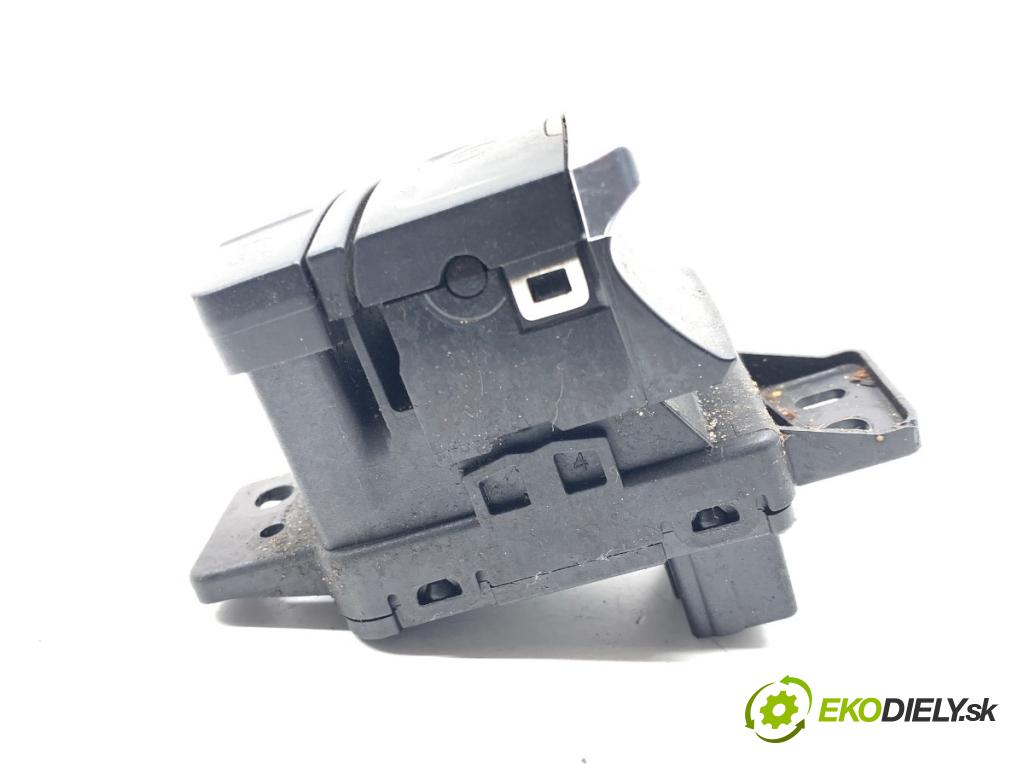 RENAULT KADJAR SUV 2016 81 kW 1.5 dCi 110 (HLA3) 1461 Spínač brzdy ručnej brzdy 363214222R (Prepínacie páčky pod volantom)